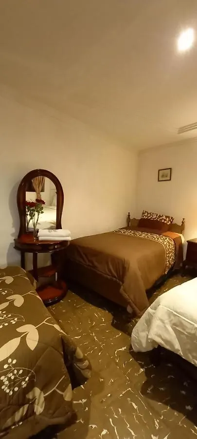 ゲストハウス Villa Del Rosario Hostal クエンカ