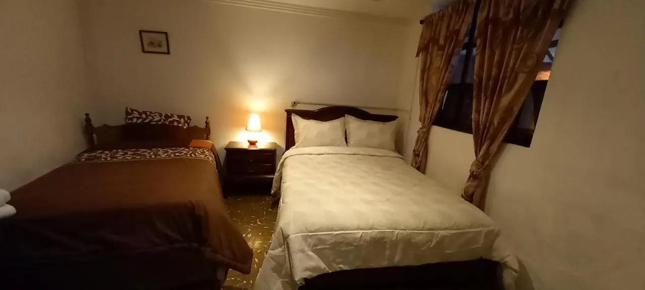 ゲストハウス Villa Del Rosario Hostal クエンカ